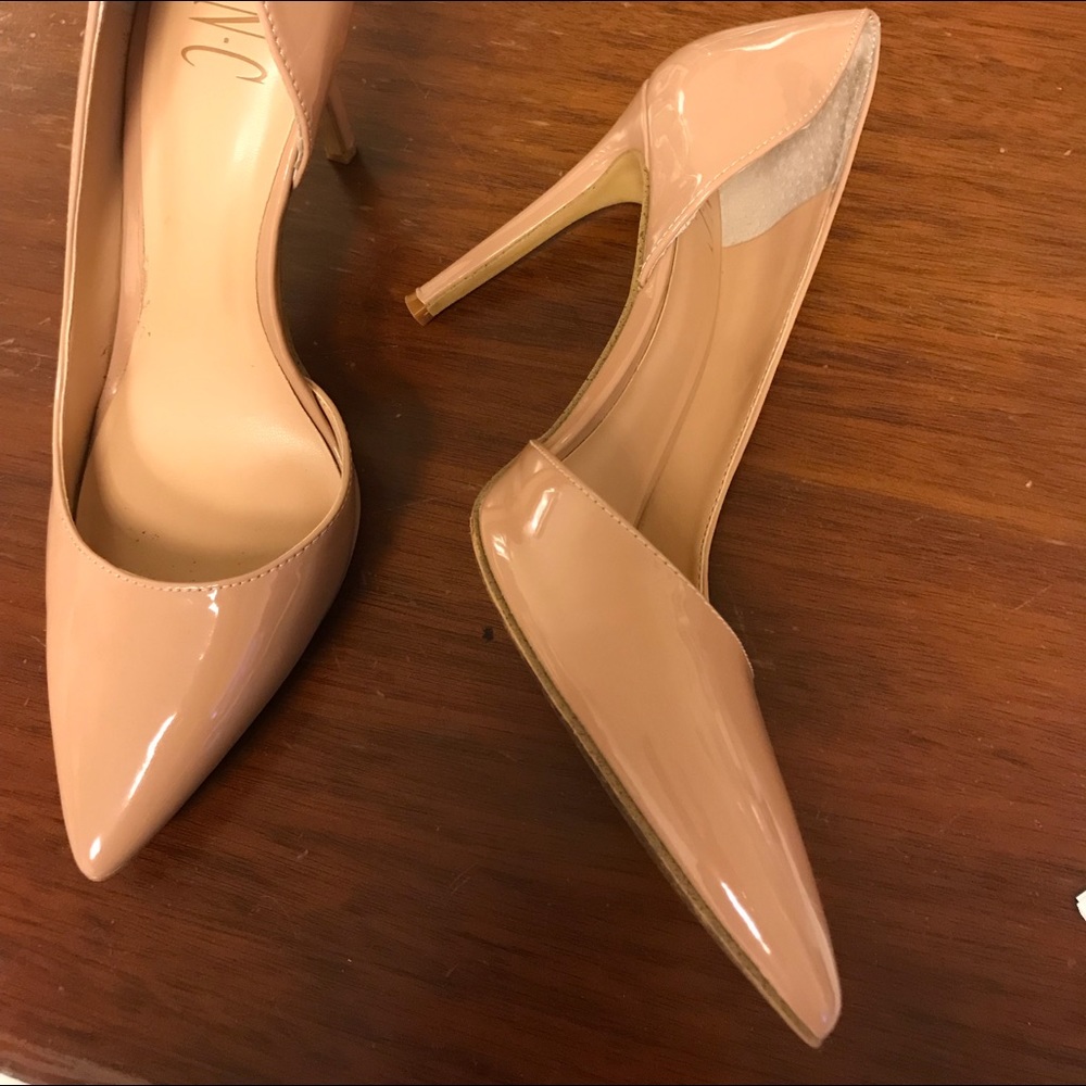 Beautiful patent leather INC pumps